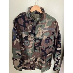 US Air Force Cold Weather Field Coat Woodland Camouflage Medium Regular Zipper